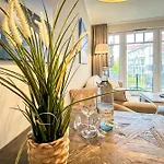 Baltischer Hof 36 *