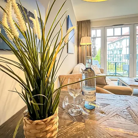 Baltischer Hof 36 *